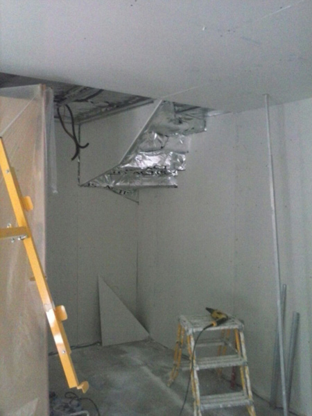 Aislamiento térmico en vivienda mediante aislante multicapas trisodur de actis con trasdosado